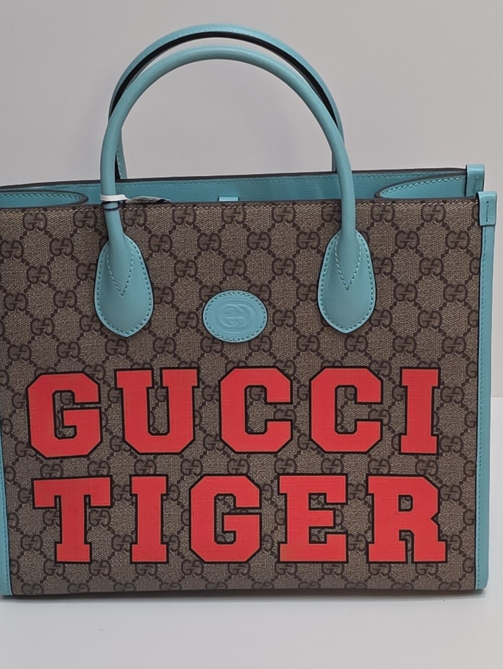 New Gucci Tiger GG Supreme Medium Tote Light Blue 2022